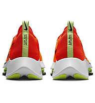 Nike Air Zoom Tempo Next% - Neutrallaufschuh - Herren, Orange