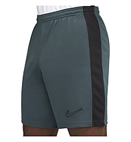 Nike Dri-FIT Academy - Fußballhose kurz - Herren, Green/Black