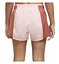 Nike Dri-Fit Icon Clash 10K - pantaloni corti running - donna, Pink