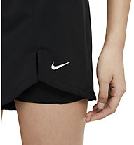 Nike Flex Essential 2-in-1 - pantaloni fitness corti - donna, Black