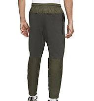 Nike Sportswear Tech Essentials+ - pantaloni lunghi fitness - uomo, Green